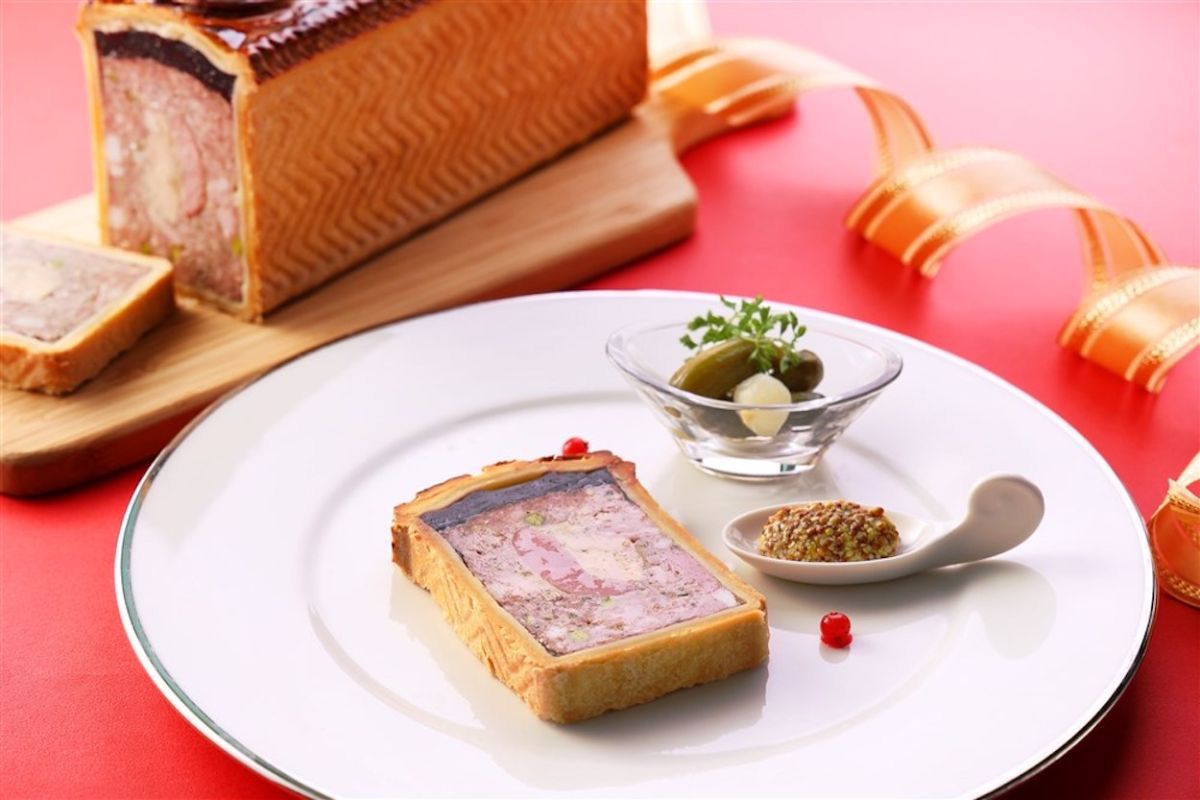 「鴨肉とフォアグラのパテ・アンクルート」