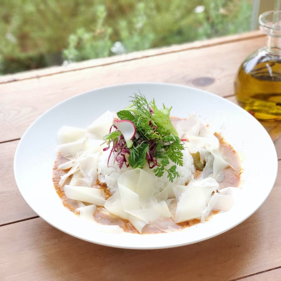 チーズフレンチカレー／©︎SOLA CAFE