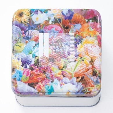 M / mika ninagawa × ガトーフェスタ ハラダ【TOKYO NODE先行販売】 「グーテ・デ・ロワ 蜷川実花フラワーパッケージ ミニ缶」 (2枚入り×6袋)1080円