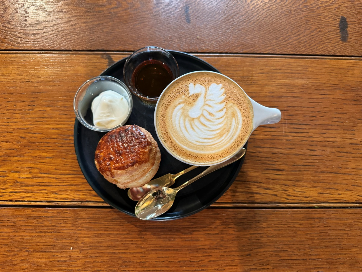 モーニングの「スコーンセット」800円