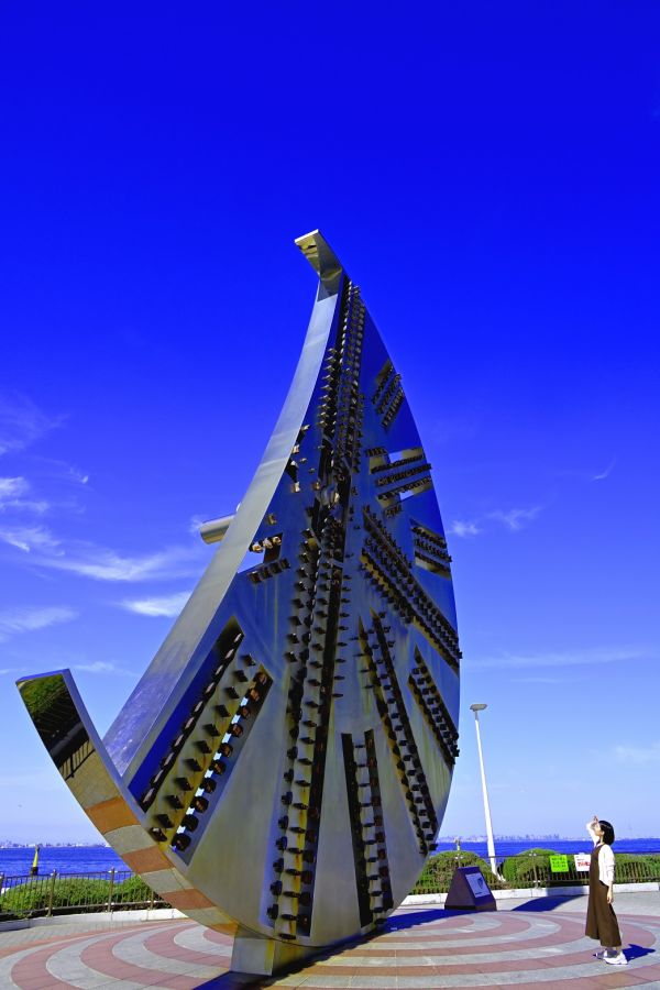 1階の川崎方面にある「カッターフェイス」。直径はなんと14.14m