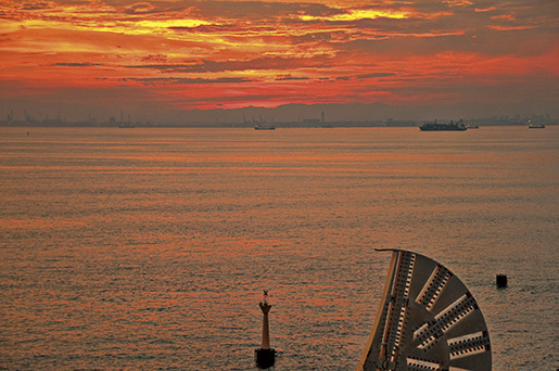 4階の「海が見える大回廊（南側）」