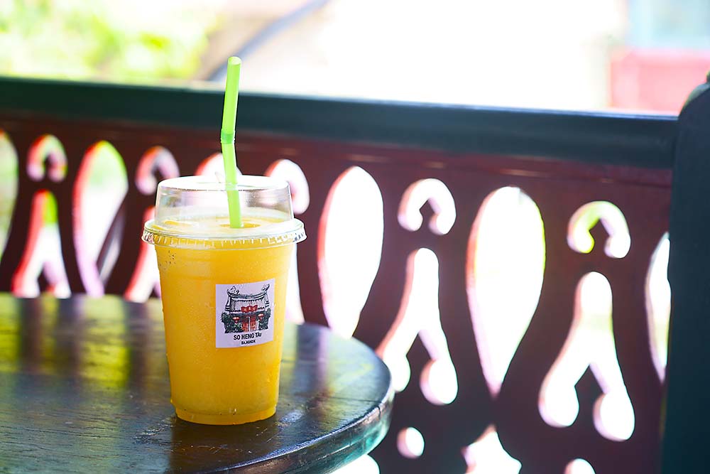 「マンゴースムージー」