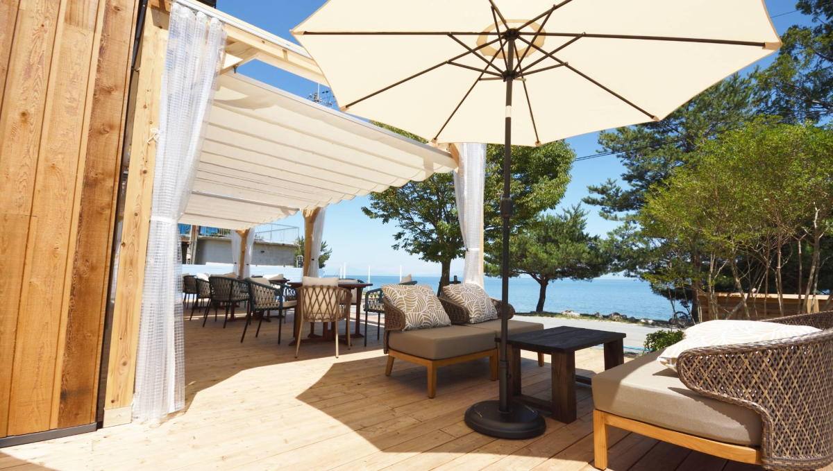 【滋賀】びわ湖畔のレイクビューカフェ「Cafe AFUMI」でリゾート気分＆滋賀グルメを満喫！