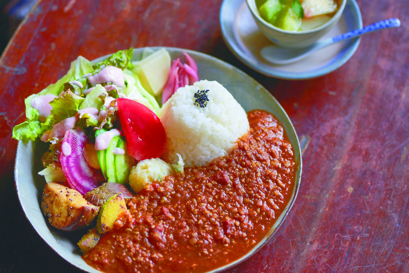 季節の野菜と酒粕カレー1650円