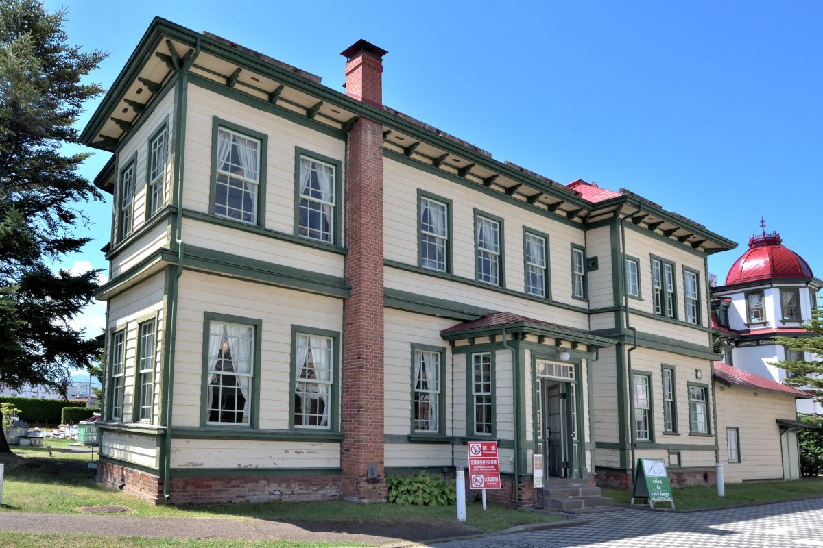 旧東奥義塾外人教師館