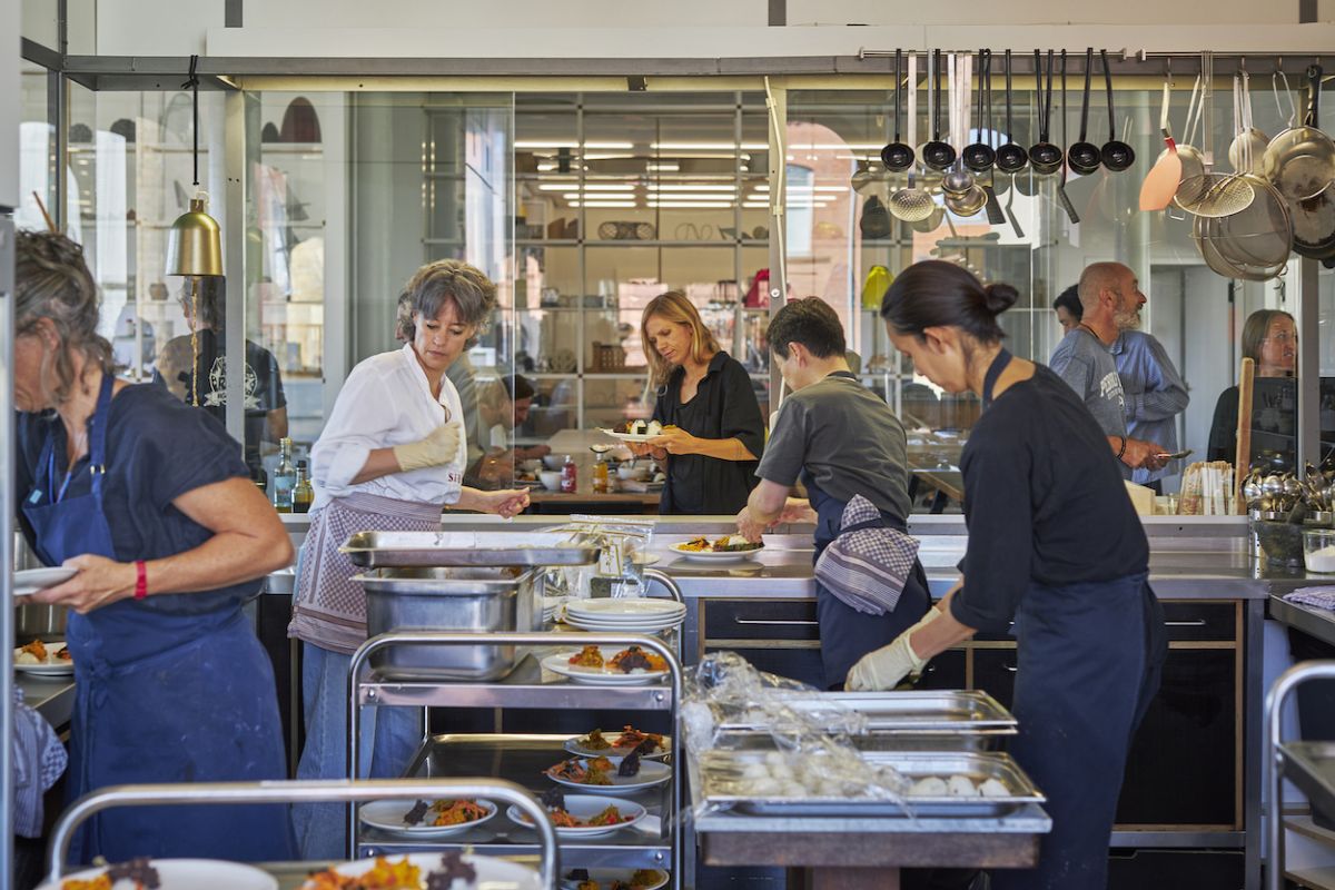 スタジオ・オラファー・エリアソン キッチンの様子(2023年)
©︎Shinji Minegishi