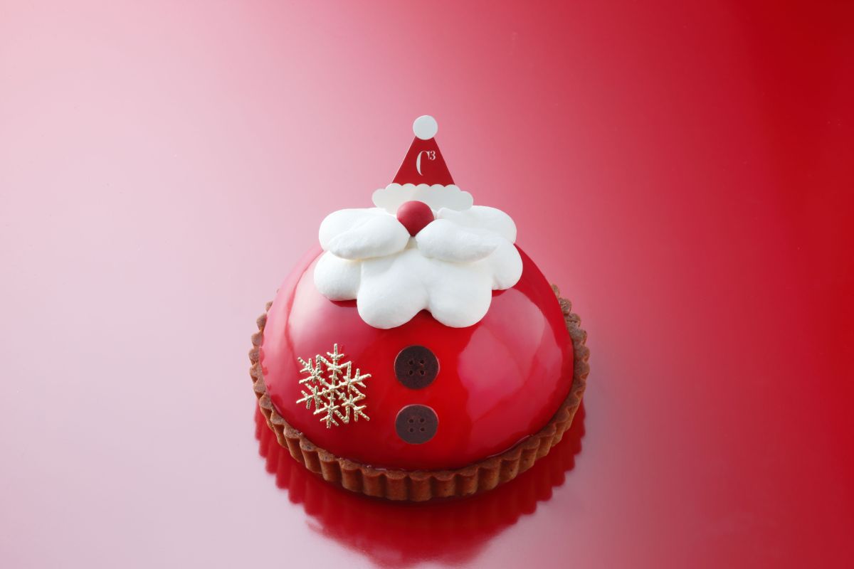 「いちごのティラミスサンタドーム」(直径16.4cm×高さ11.5cm)3500円/シーキューブ