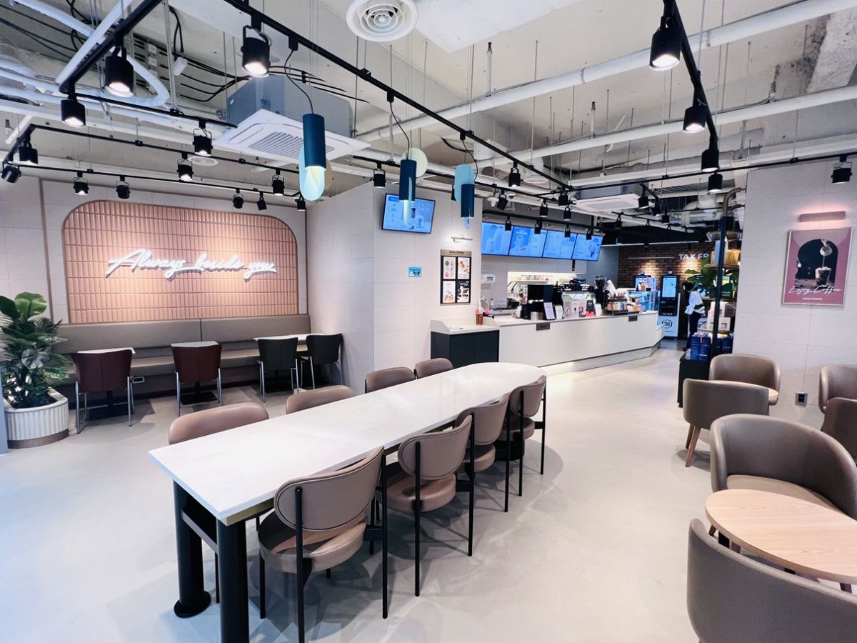 ゆったりしたカフェがあり、東大門エリアではゆったりしたカフェが少ないので、休憩場所としてもオススメです。