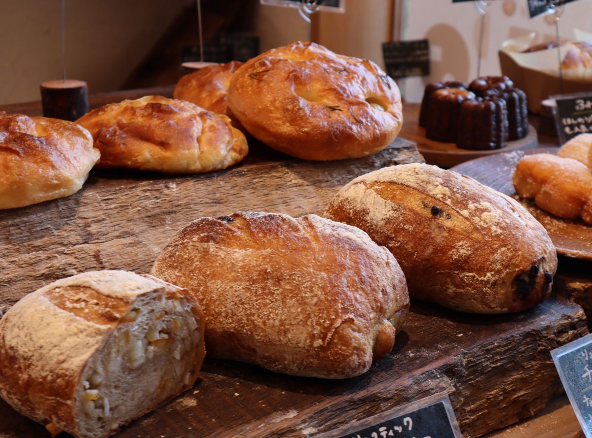 左からリュスティック オレンジ&レモンピール、いちじくとベリー、チョコレート