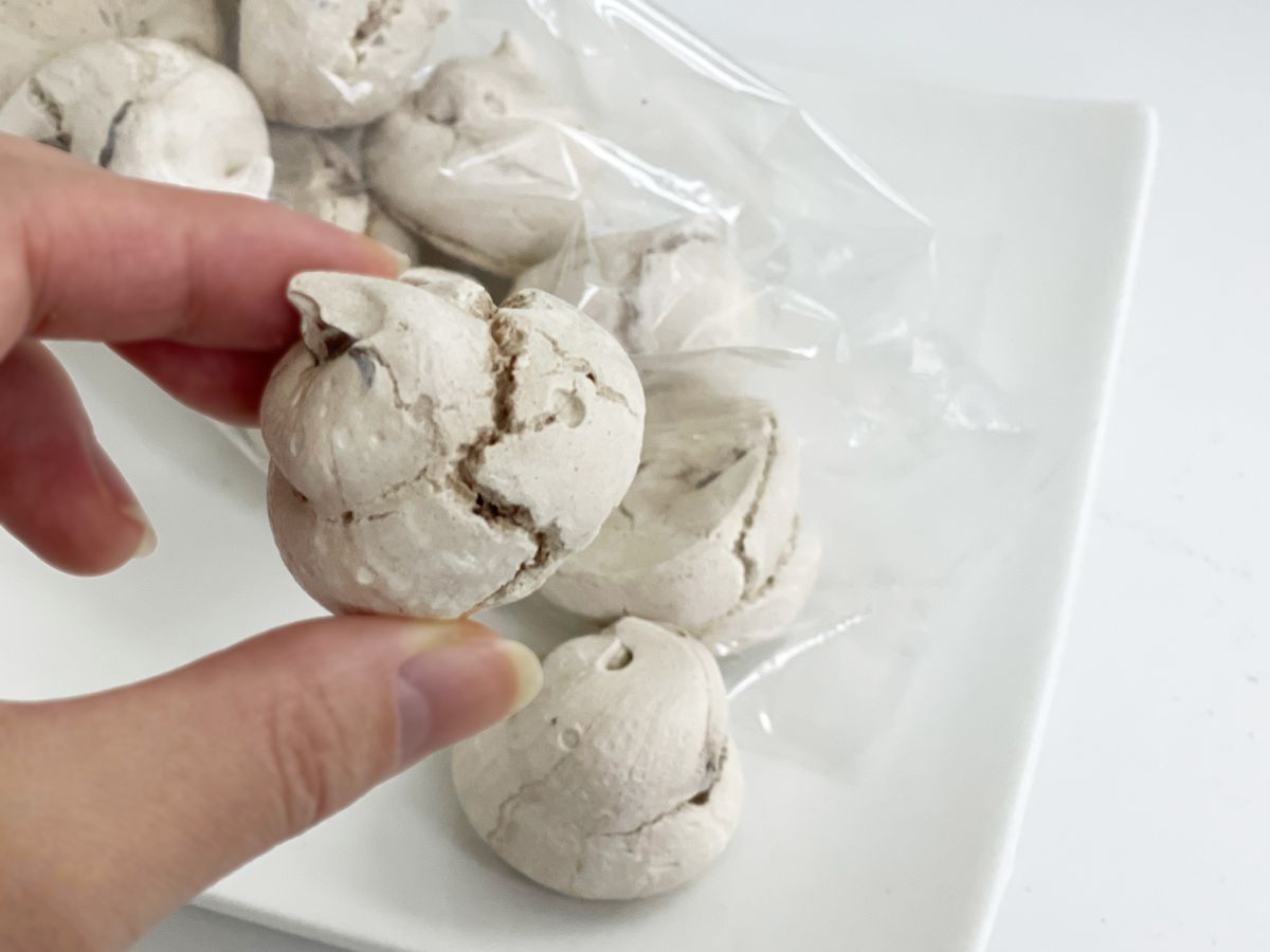 「メレンゲチョコチップ」389円