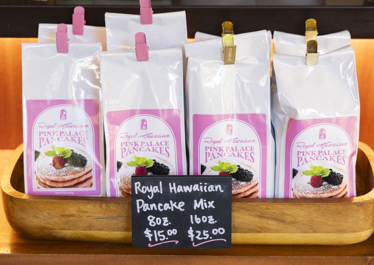 ロイヤルハワイアン・パンケーキミックス（8オンス／16オンス） $15／ $25