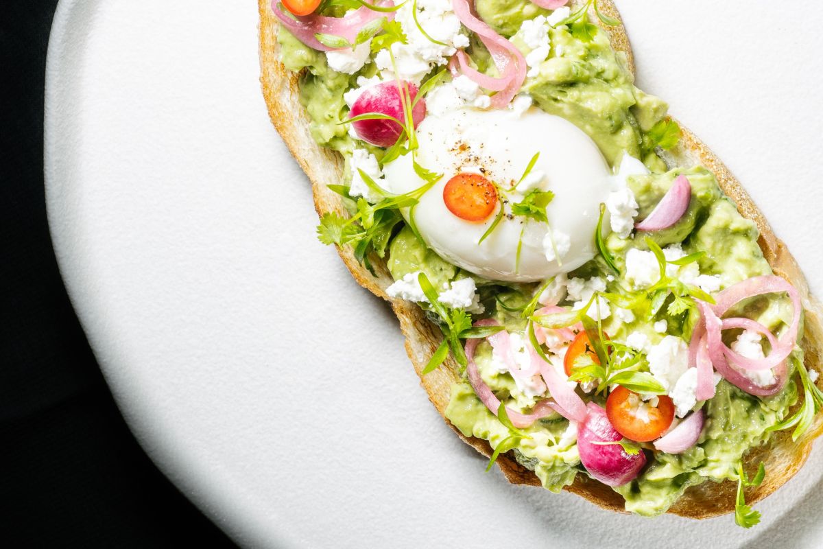 アボガドタルト$27／Photo by Ric Noyle