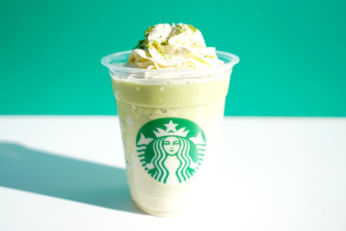 「メルティホワイト ピスタチオ フラペチーノ®」Tallサイズのみ 678円(持ち帰り)、690円(店内利用)