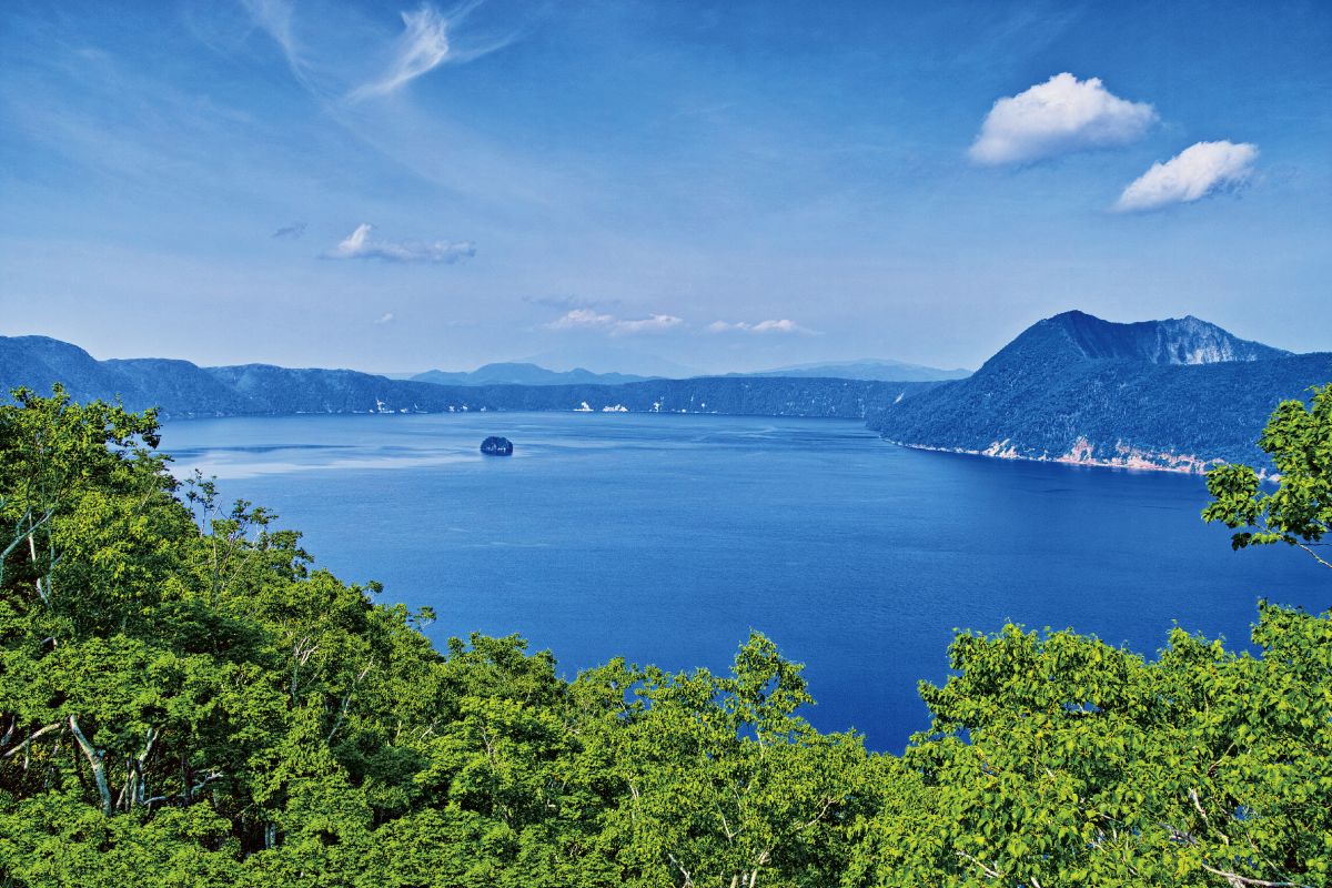 【北海道・知床】摩周湖・屈斜路湖 神秘の湖を巡るドライブ旅