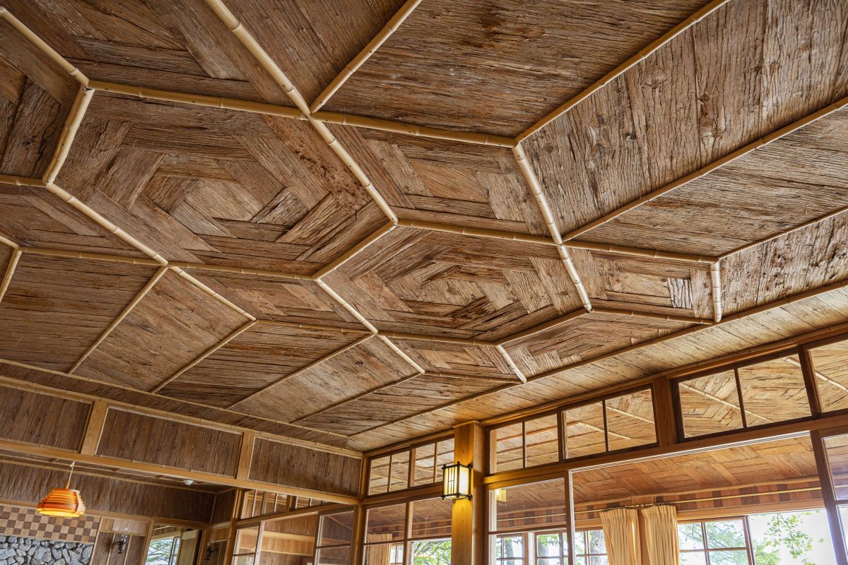 杉皮が用いられている天井