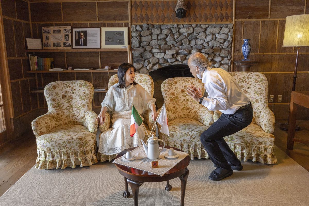 椅子は男女で形に違いがある