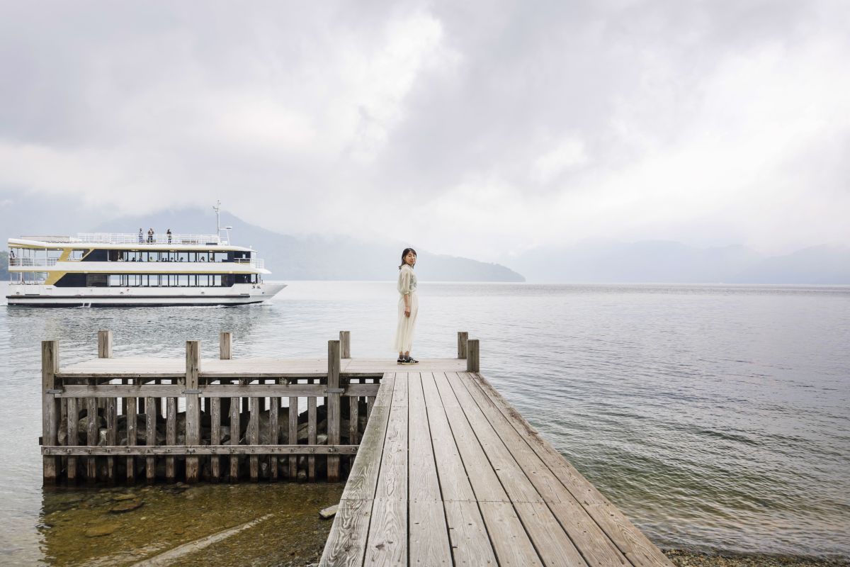 桟橋から中禅寺湖を堪能するのもオススメ！