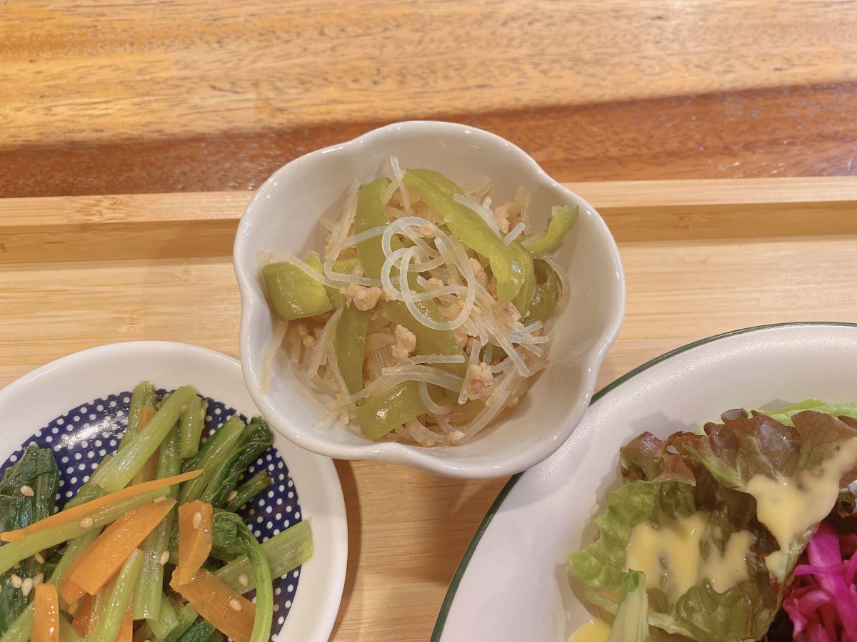 「ピーマンとひき肉の春雨炒め」