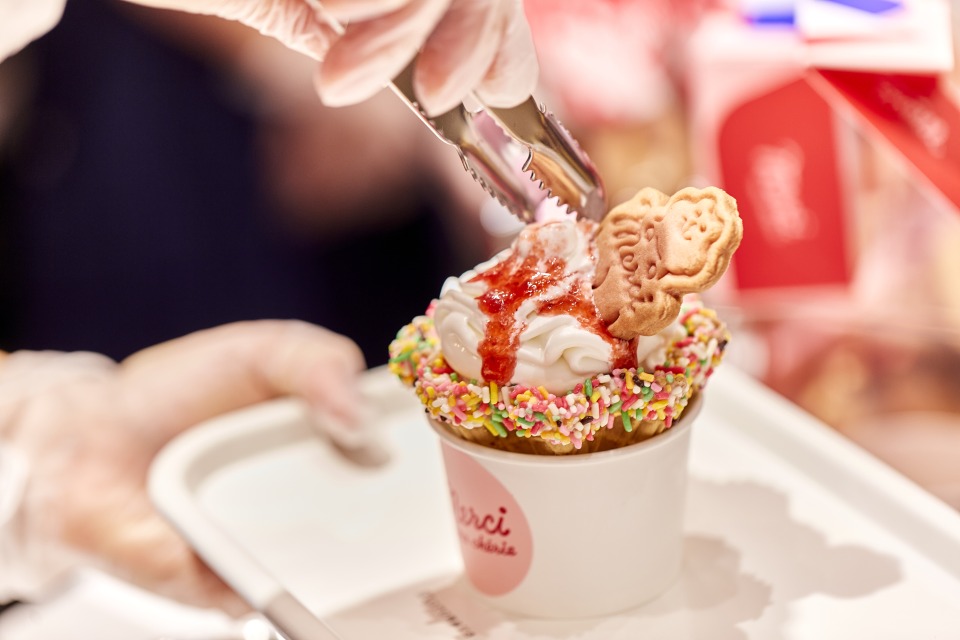 LUCUA 1100 スイーツゾーン