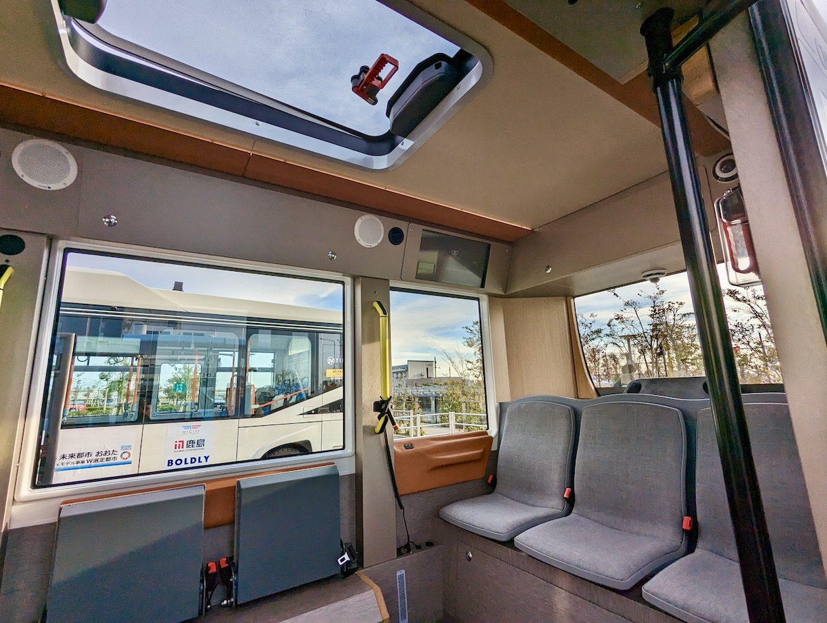 自動運転バス「Mica（ミカ）」