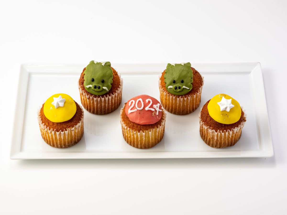 ベイクド新春  5個入　1900円