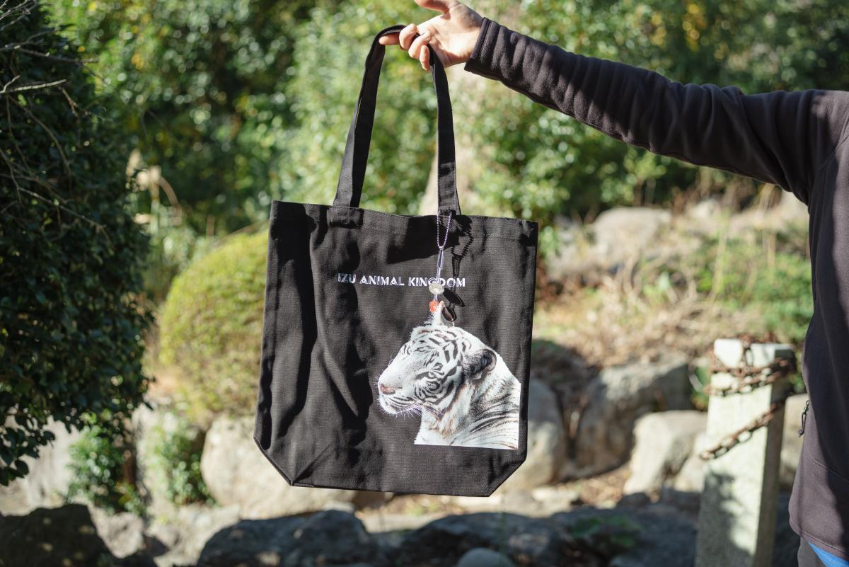 「トートバッグ」2420円