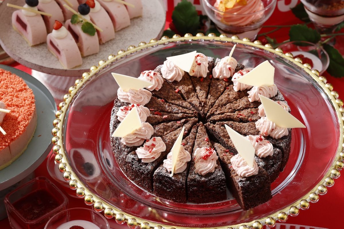 「あまおうクリームガトーショコラ」