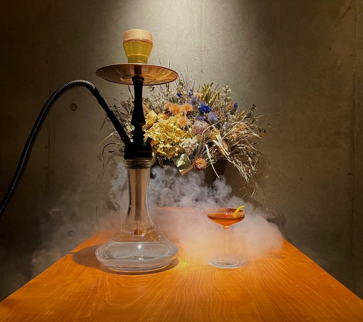 （左から）「Shilky Cheesecake」「Orangette Fashoned」ペアリング（セットで4500円）