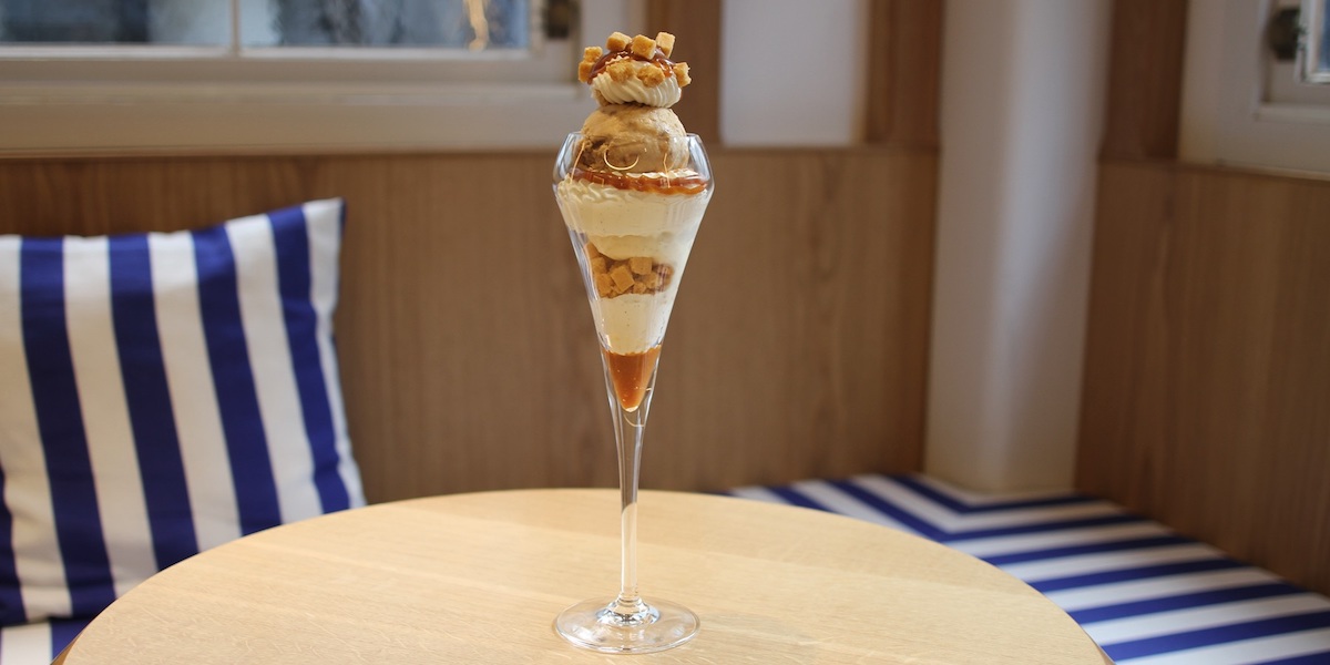 【神戸】世界初のカフェ併設店がオープン！「メゾン・ルルー」でいただく塩バターキャラメルスイーツ&ドリンク