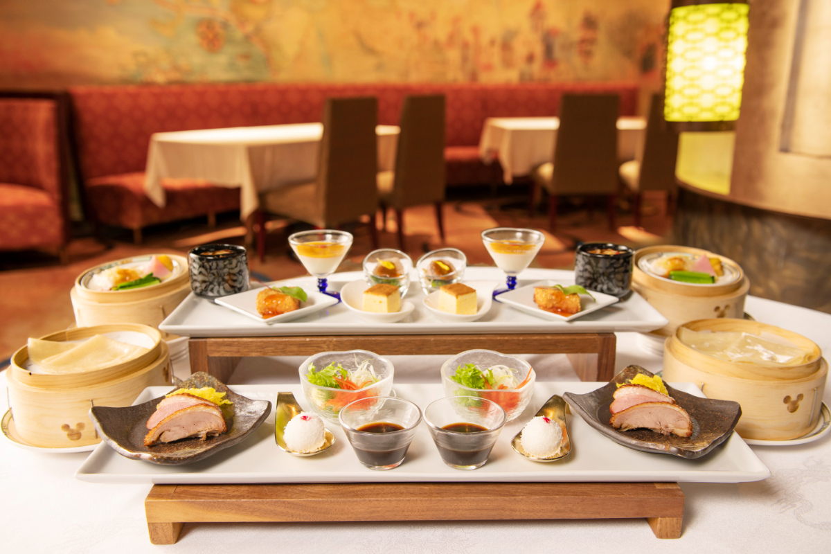 「“ダッフィー＆フレンズのハートフェルト・ストロベリーギフト”チャイニーズ・ティータイム」 7000円