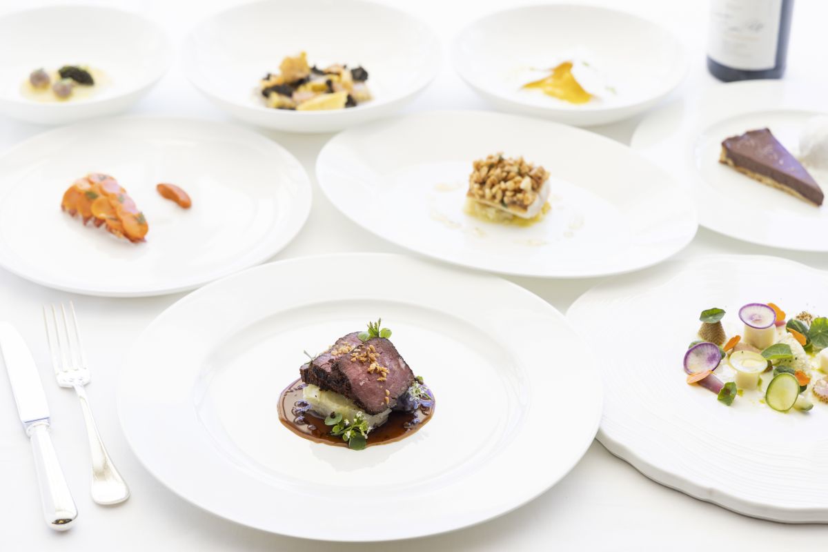 アミューズブーシュから始まる7コースグランドテイスティング／ザ・カハラ・ホテル＆リゾート