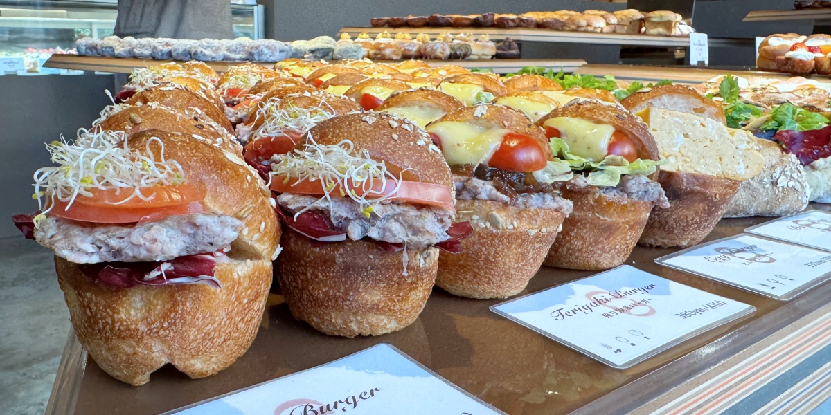 大人気ベーカリー「アマムダコタン」が手がける桜新町「dacō」のあえて小ぶりの絶品パン