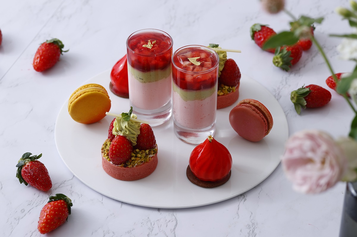 いちごづくしのスイーツの数々