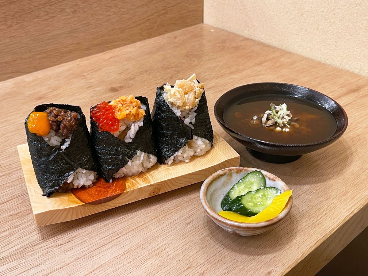 「一汁おにぎり3個セット（お月見そぼろ、さけの親子、和風えびマヨ）」1830円