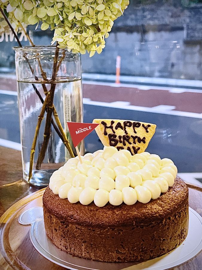 「ホールケーキ」4000円