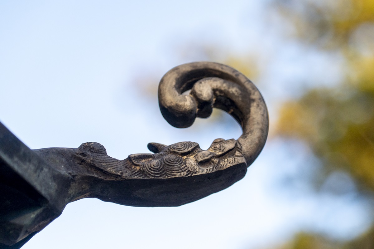 口から吐いているのが蜃気楼。ファンタジックな霊獣