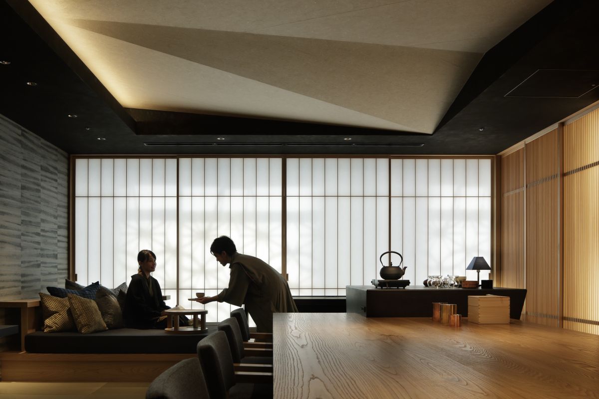 お茶の間ラウンジ