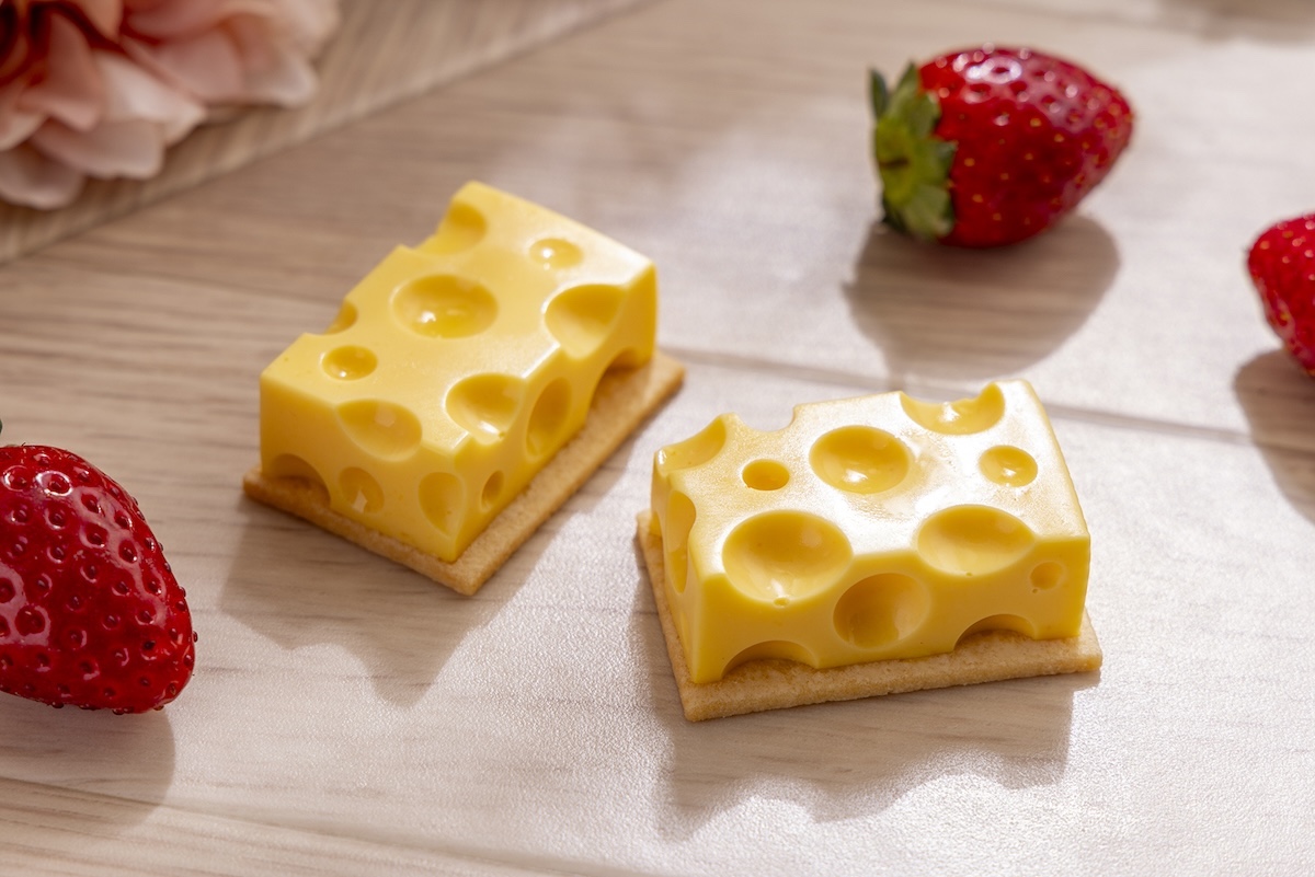 「レアチーズケーキ」