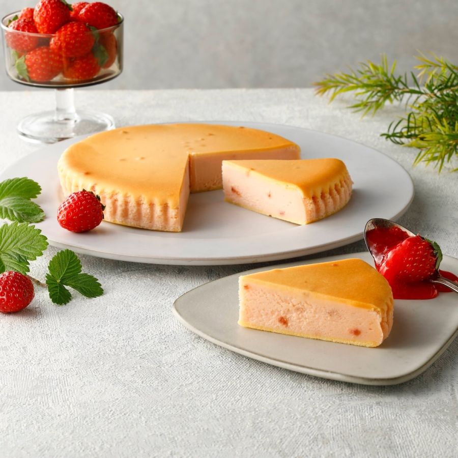 「御用邸ストロベリーチーズケーキ」1780円