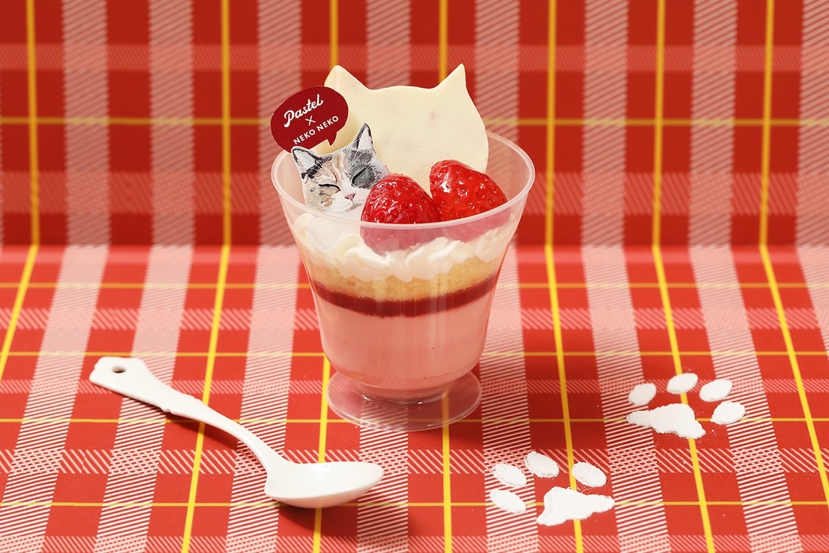 「にゃんチープリンパフェ いちご」649円