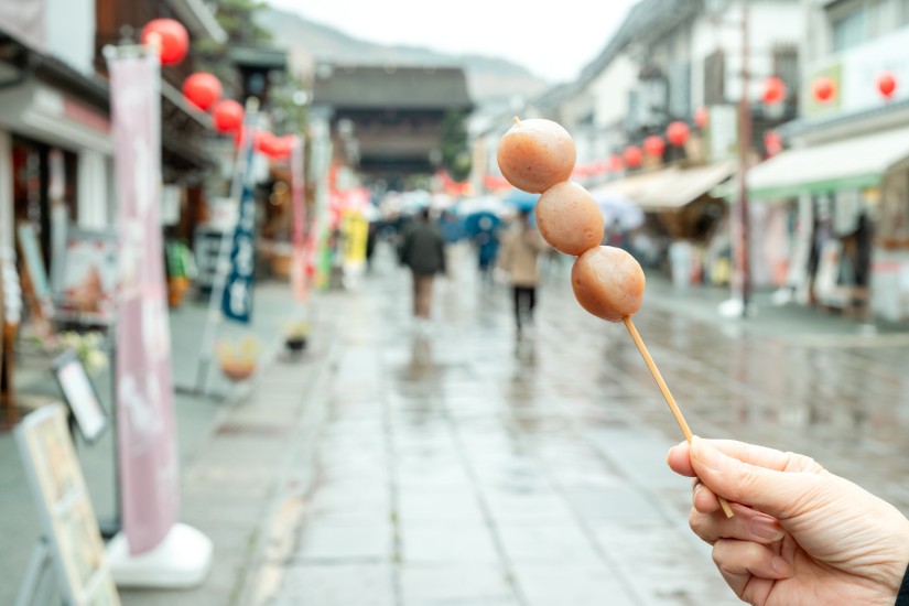 玉こんにゃく200円。暑い時期は冷やして、寒い時期はアツアツで提供してくれます