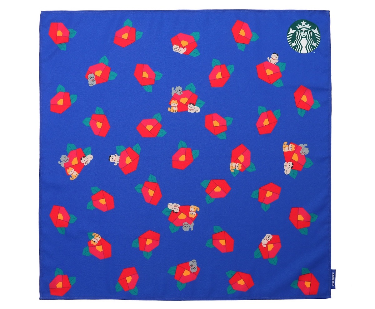 「FUROSHIKIまねきねこ椿」（素材:ポリエステル100%）2200円