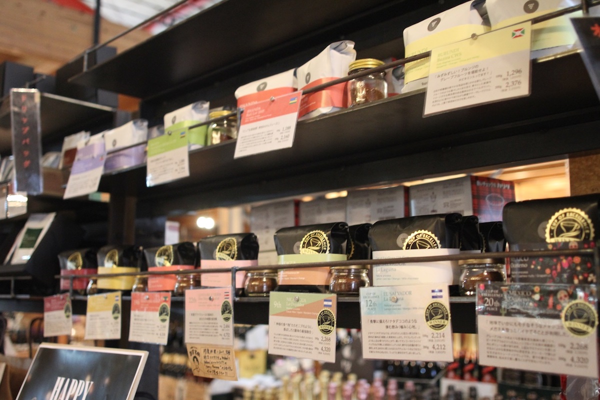 コーヒー豆やドリップパックも販売している