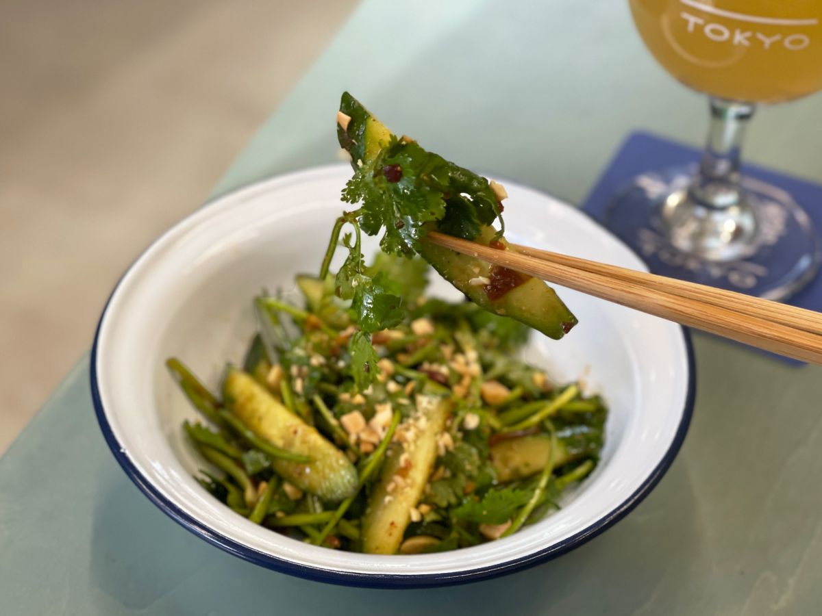 「パクチーサラダ」790円