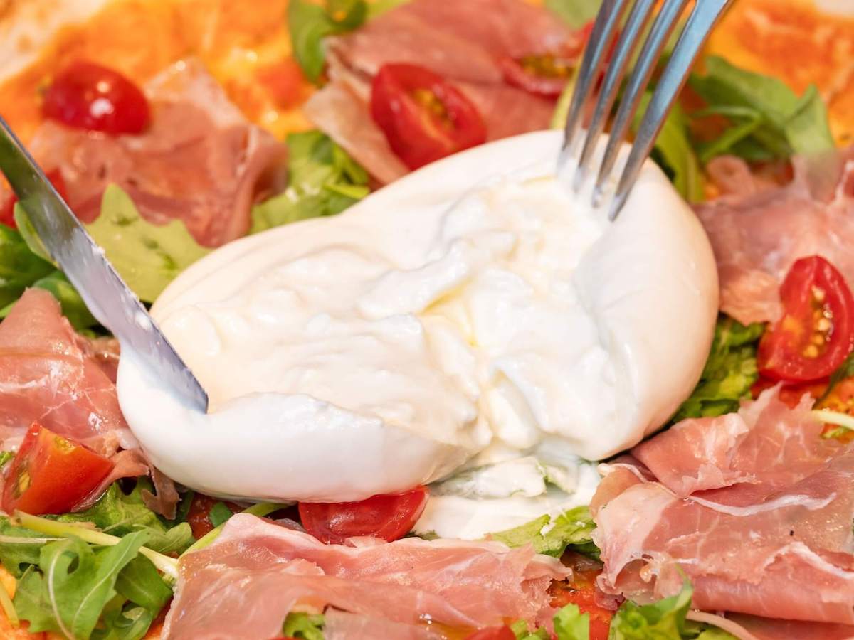 「ブッラータ」の広げ方はお好みで♪