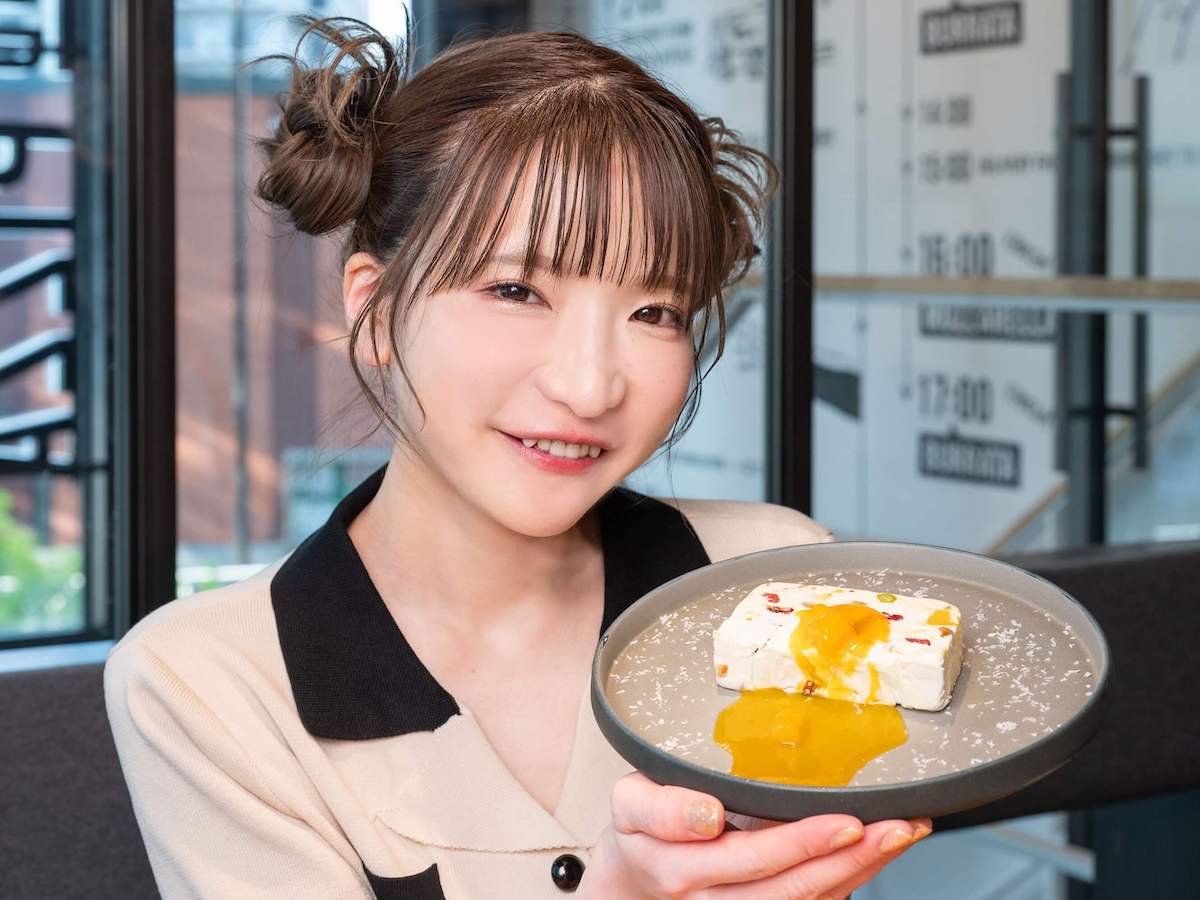 「リコッタのカッサータ  マンゴー&パッションフルーツ」825円  ※現在は終売