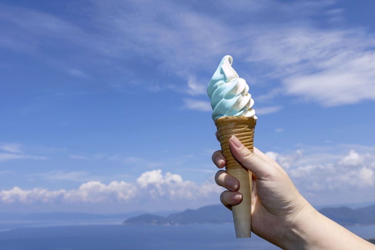 「甘塩味のブルーソフト」350円