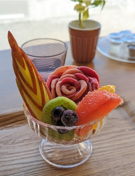 「フルーツパフェ」1100円