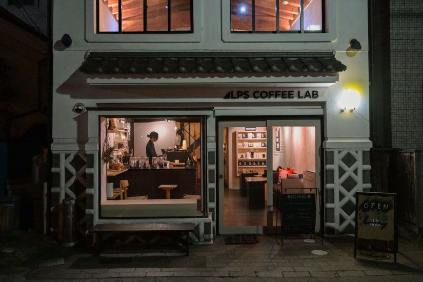 なまこ壁の土蔵をリノベーションした店舗は2021年オープン